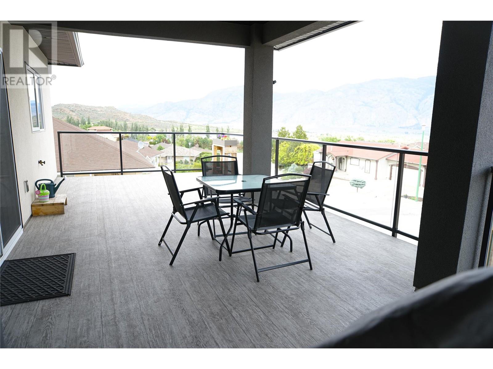 Property at 4208 FAIRWINDS Drive image 4