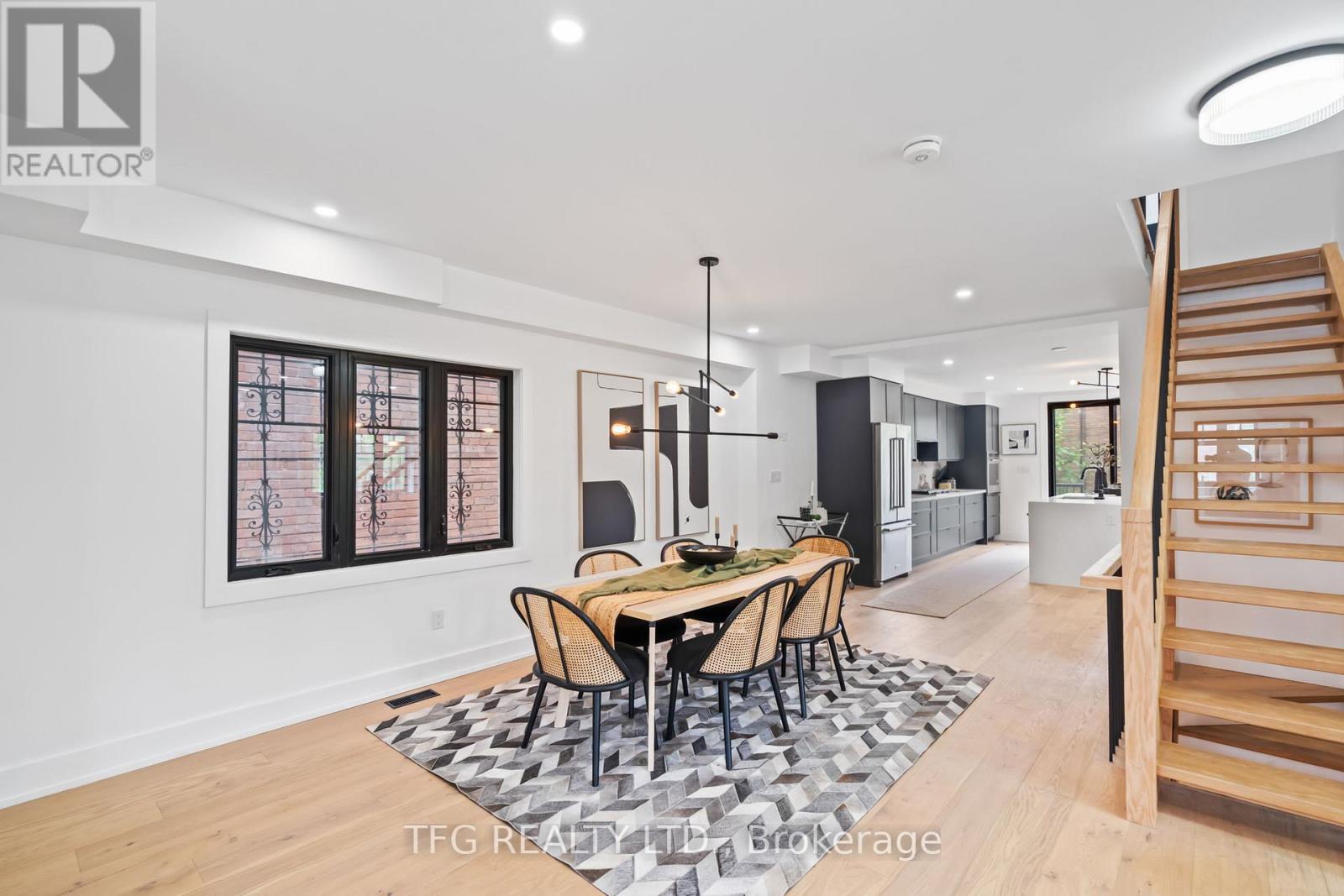 997 Mount Pleasant Road, Toronto, Ontario  M4P 2L9 - Photo 11 - C12182019