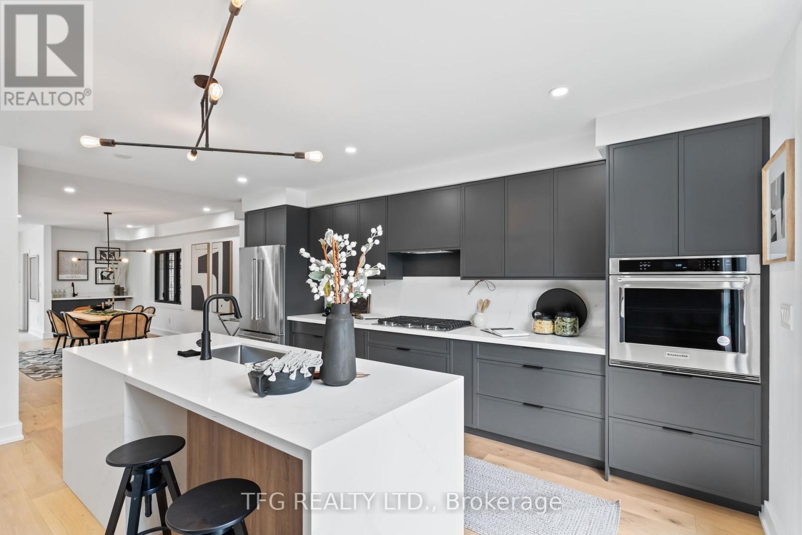 997 Mount Pleasant Road, Toronto, Ontario  M4P 2L9 - Photo 19 - C12182019