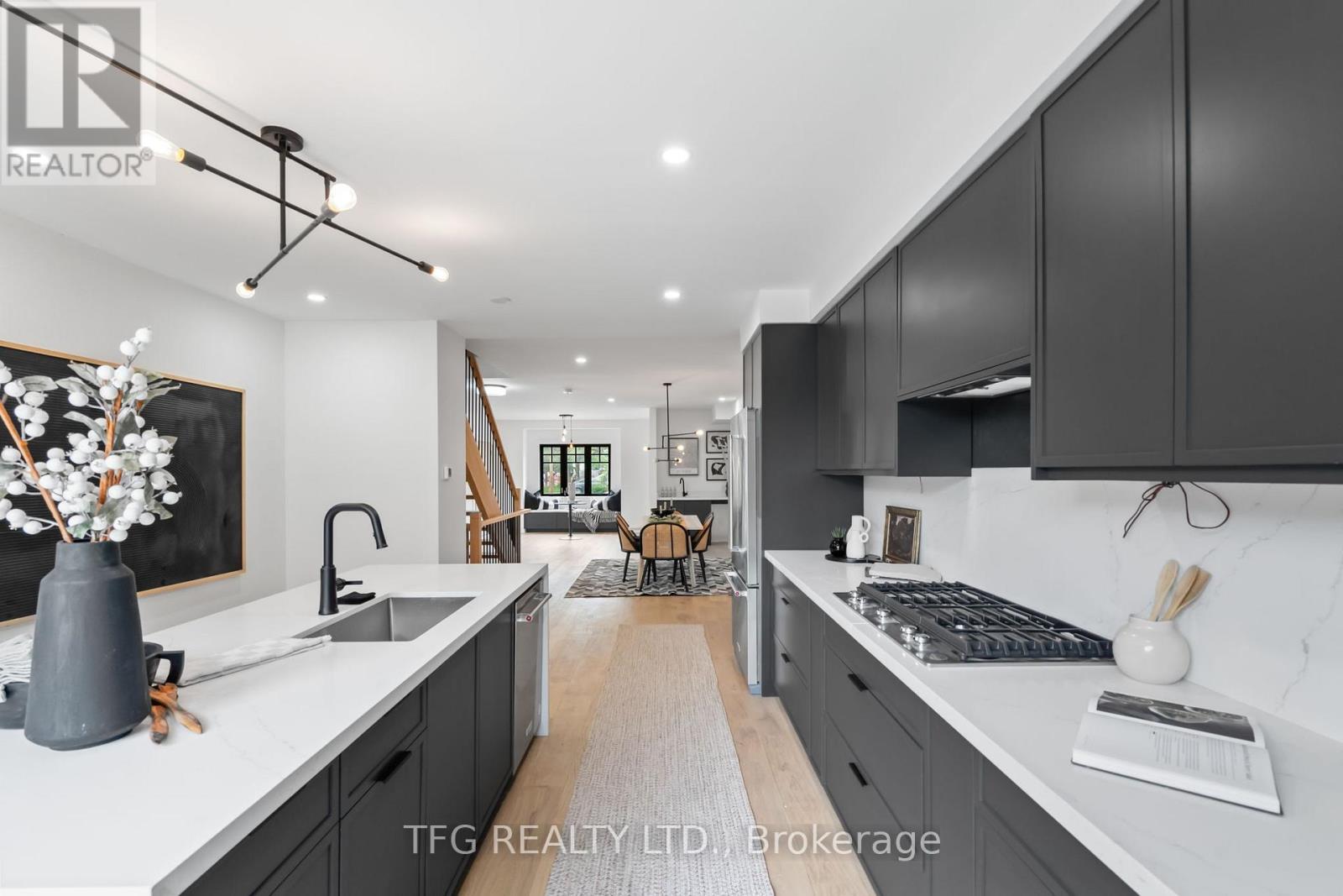 997 Mount Pleasant Road, Toronto, Ontario  M4P 2L9 - Photo 20 - C12182019