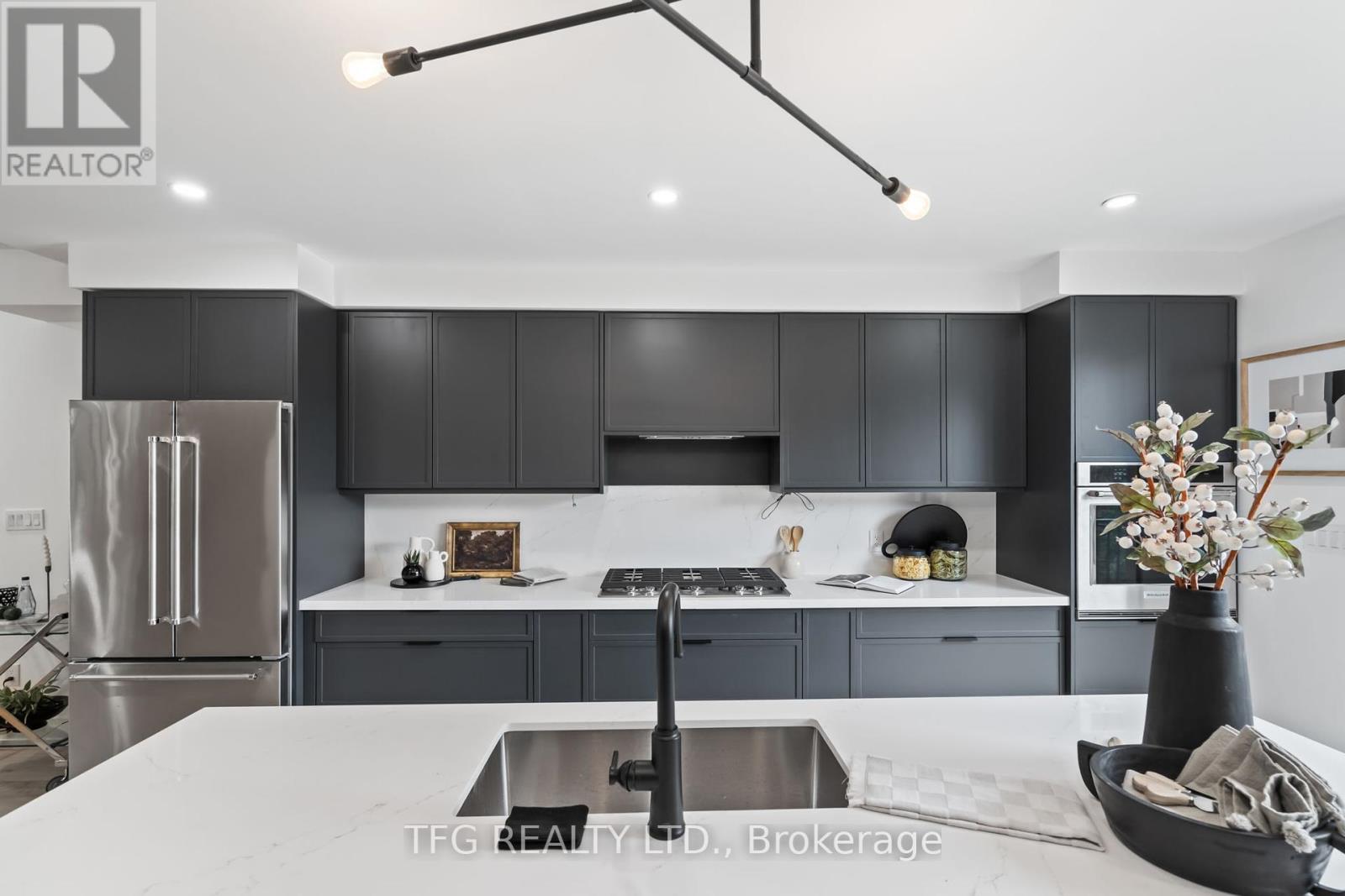 997 Mount Pleasant Road, Toronto, Ontario  M4P 2L9 - Photo 23 - C12182019