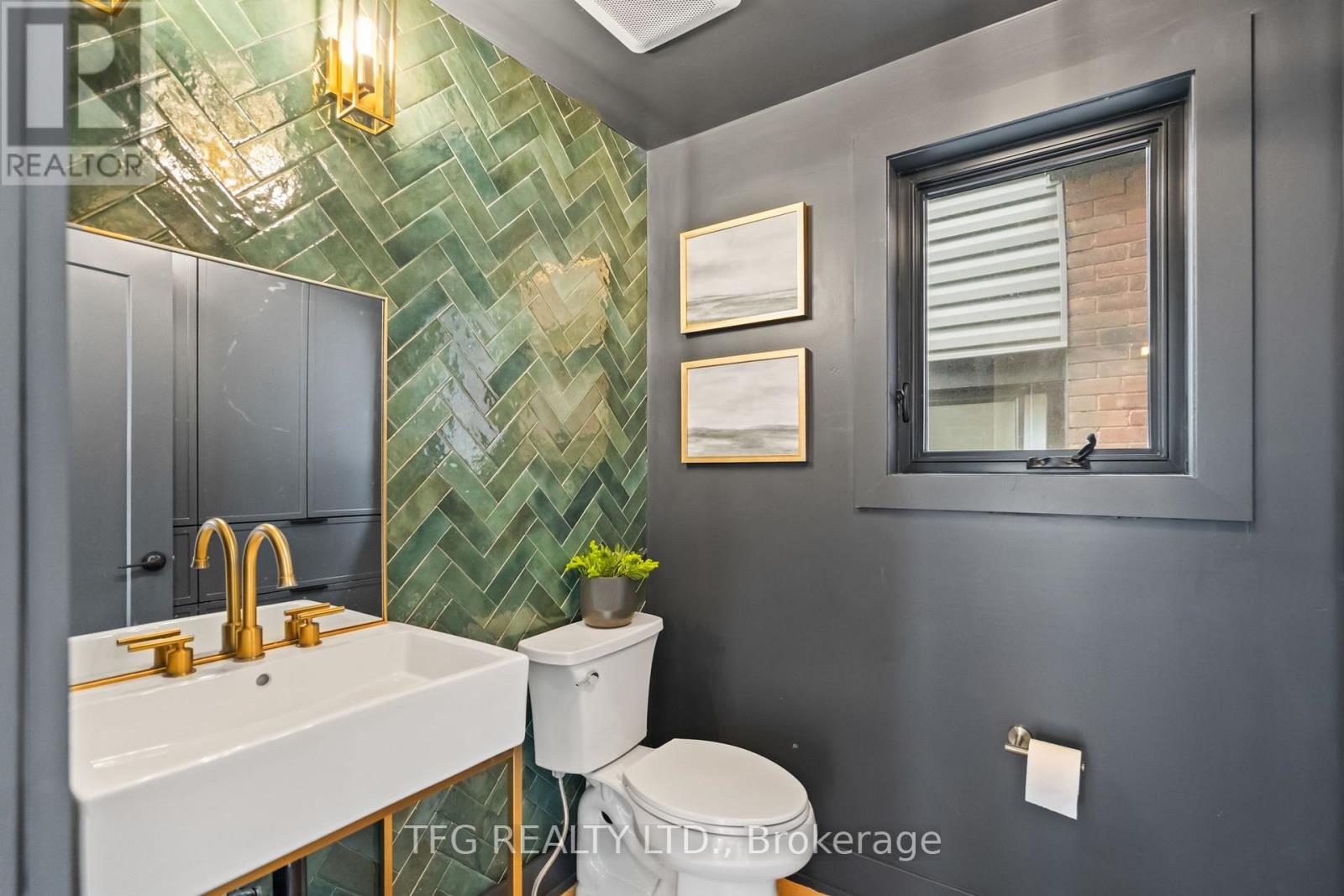 997 Mount Pleasant Road, Toronto, Ontario  M4P 2L9 - Photo 24 - C12182019