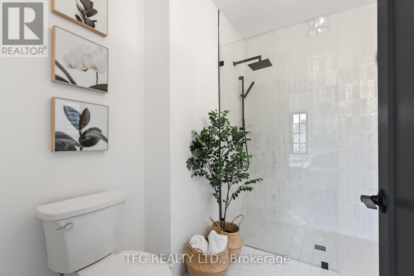 997 Mount Pleasant Road, Toronto, Ontario  M4P 2L9 - Photo 32 - C12182019