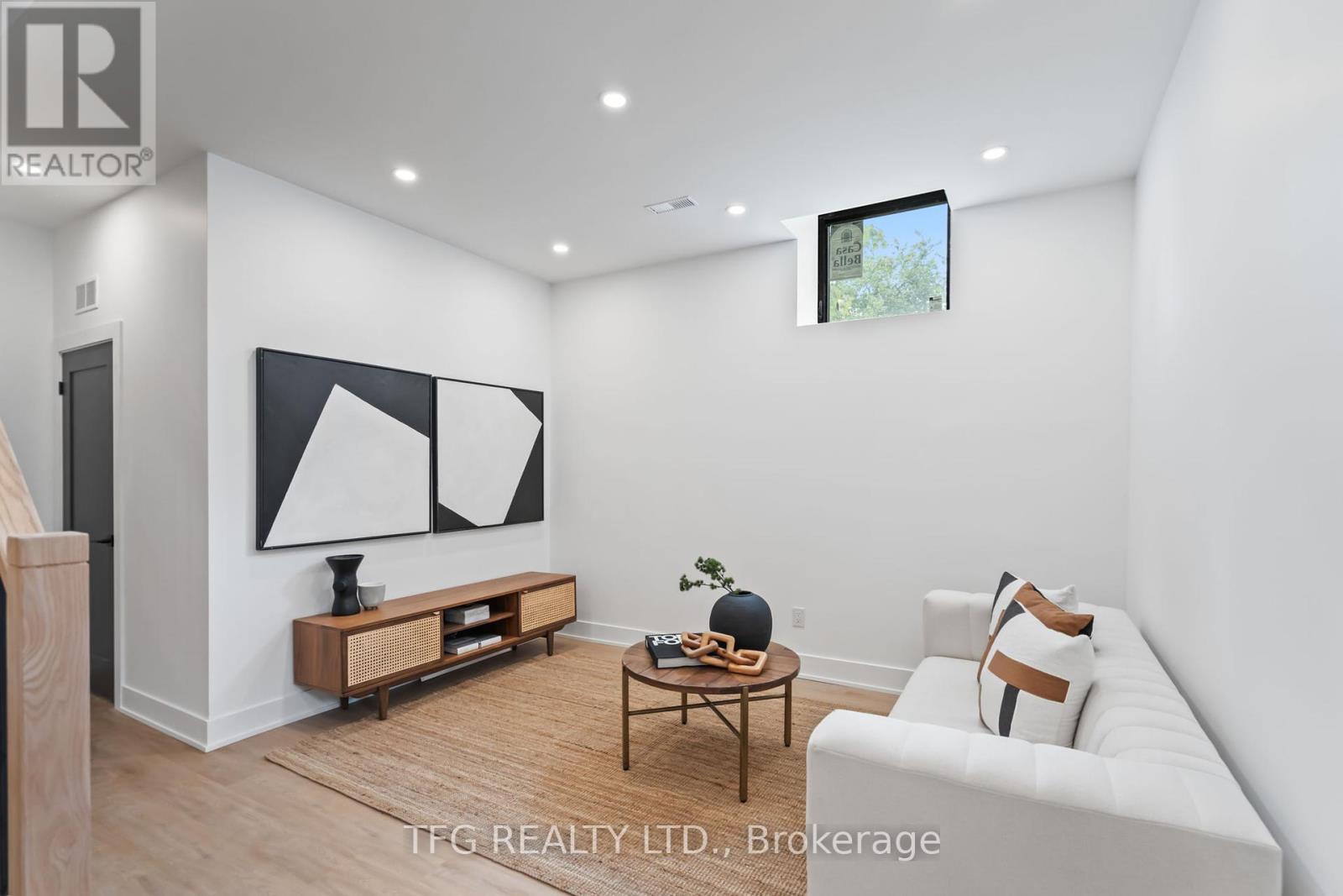 997 Mount Pleasant Road, Toronto, Ontario  M4P 2L9 - Photo 42 - C12182019