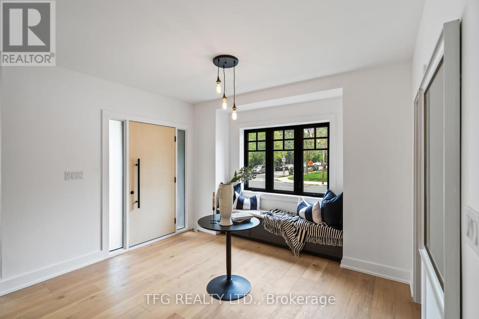 997 Mount Pleasant Road, Toronto, Ontario  M4P 2L9 - Photo 5 - C12182019