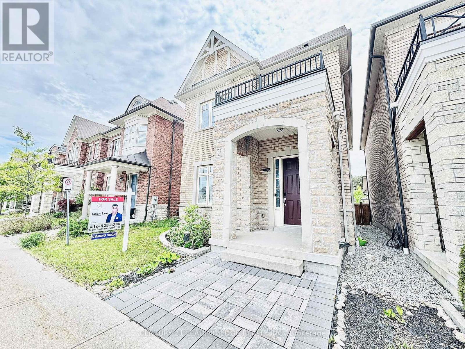 27 Calamint Lane, Richmond Hill, Ontario  L4E 1C3 - Photo 2 - N12181833