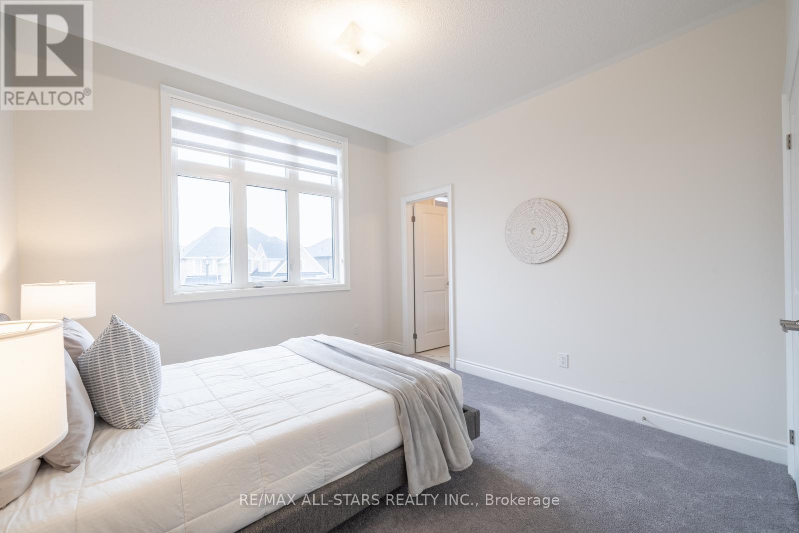 7 Ballanview Court, Whitchurch-Stouffville, Ontario  L4A 4W9 - Photo 27 - N12181903