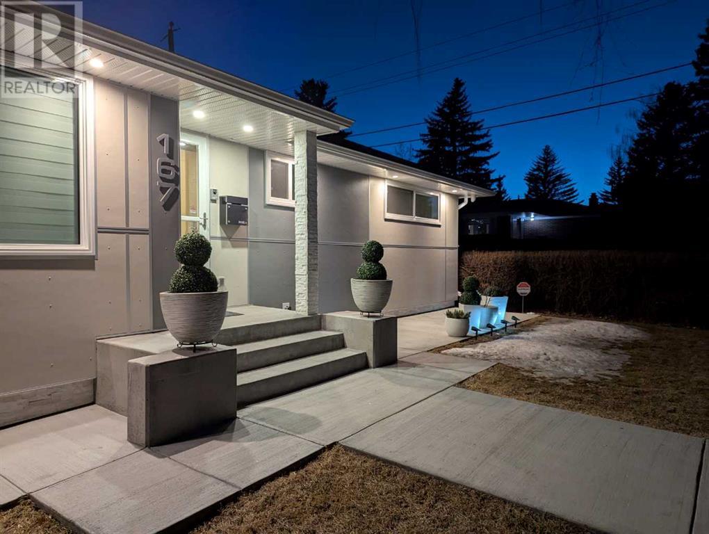 Property at 167 Waterloo Drive SW image 3