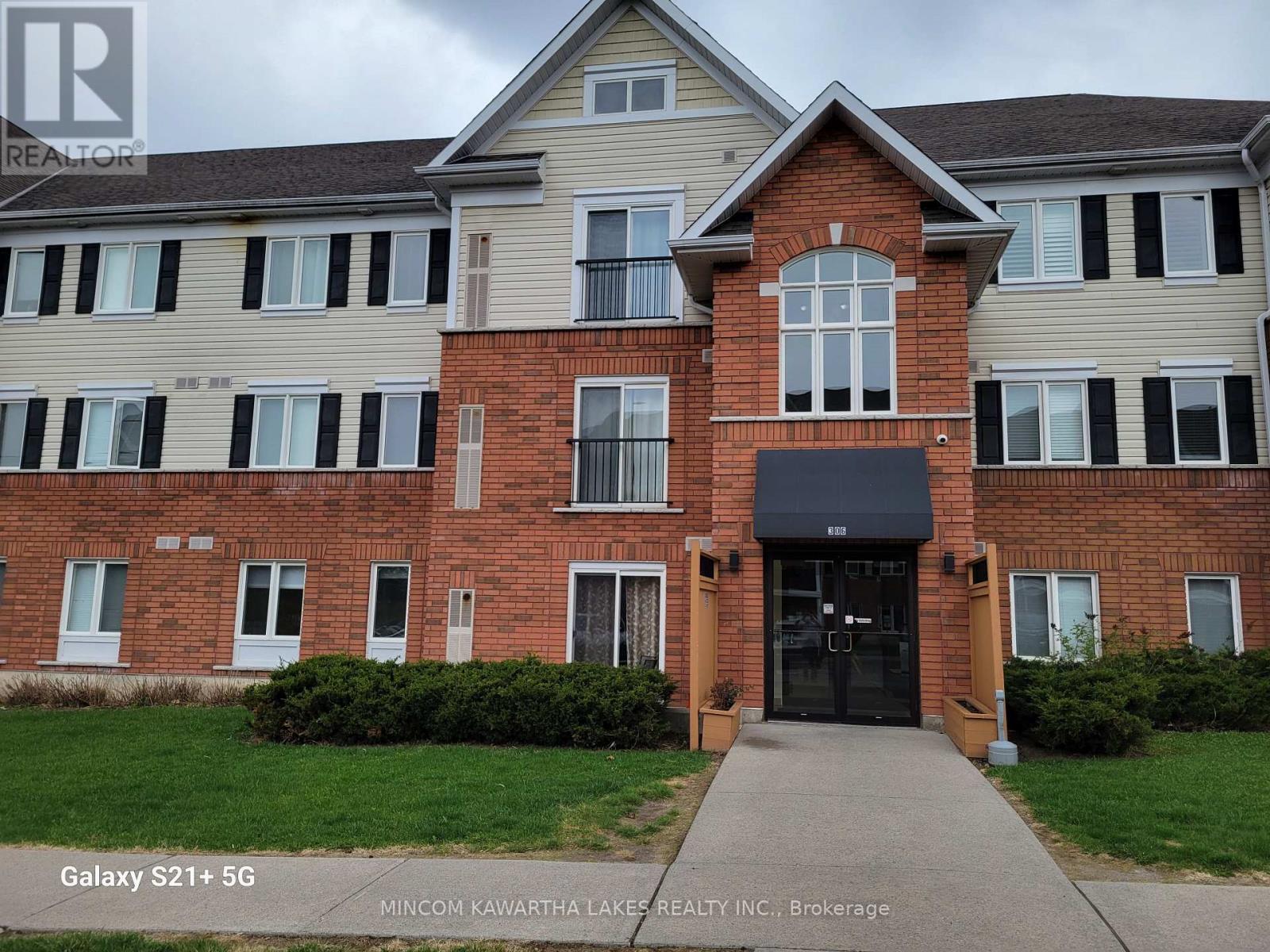 102 - 306 SPILLSBURY DRIVE, Peterborough West, Ontario