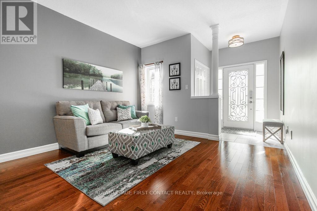 60 Westminster Circle, Barrie, Ontario  L4M 0A5 - Photo 13 - S12181815