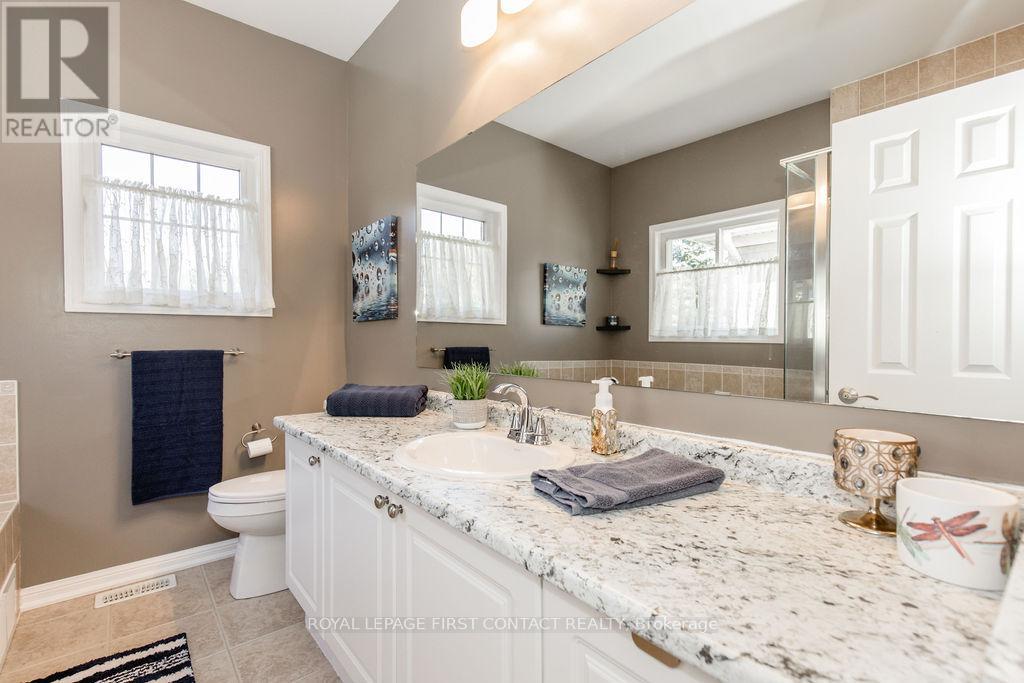 60 Westminster Circle, Barrie, Ontario  L4M 0A5 - Photo 20 - S12181815