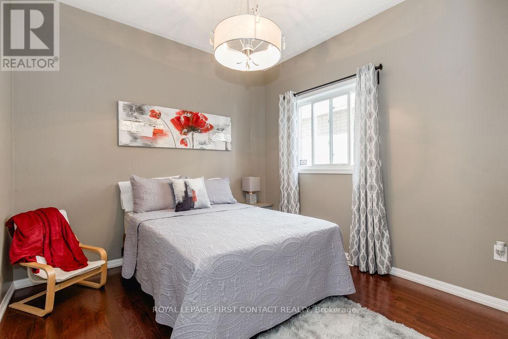 60 Westminster Circle, Barrie, Ontario  L4M 0A5 - Photo 22 - S12181815