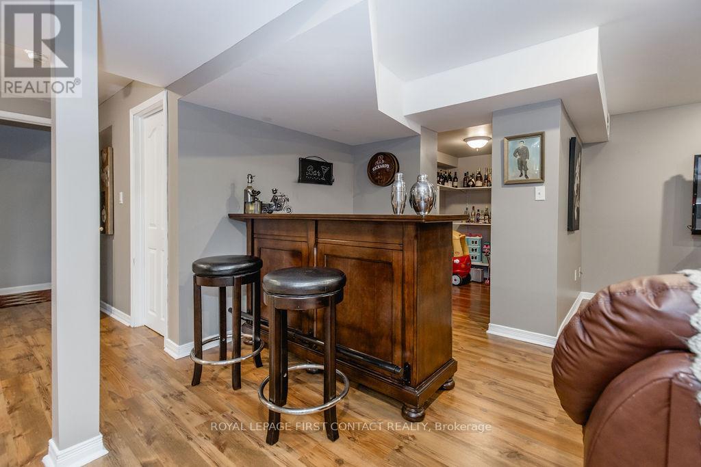 60 Westminster Circle, Barrie, Ontario  L4M 0A5 - Photo 29 - S12181815