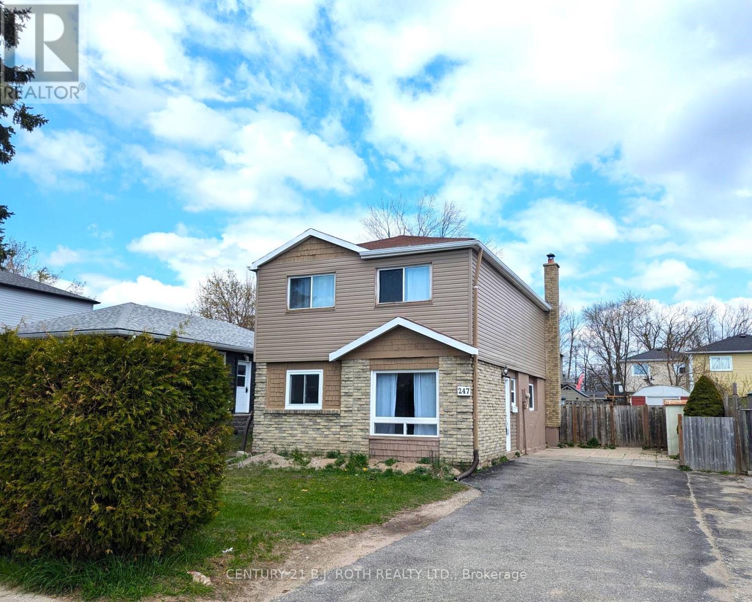 247 Letitia Street, Barrie (Letitia Heights), Ontario  L4N 4Y7 - Photo 1 - S12181884
