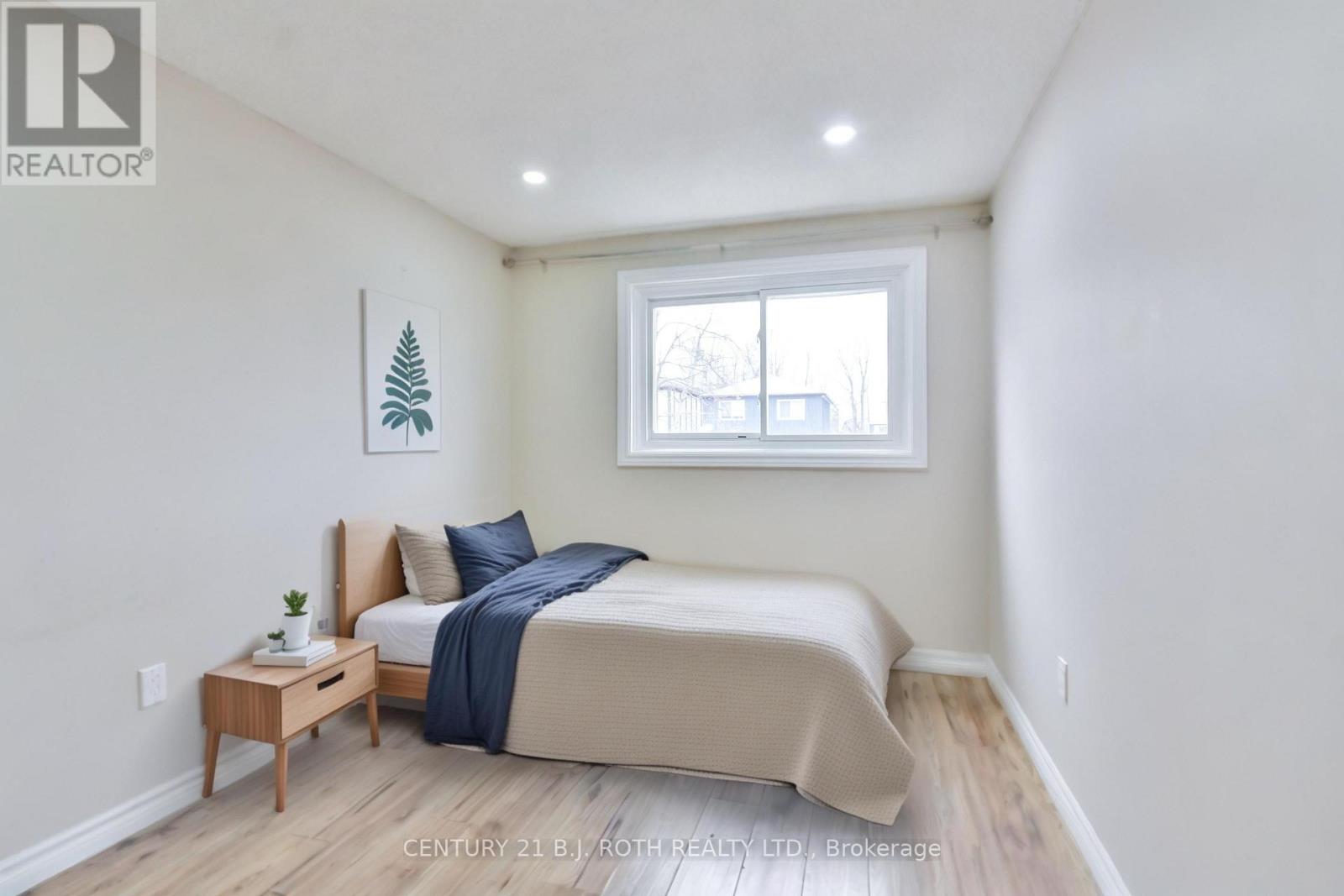 247 Letitia Street, Barrie (Letitia Heights), Ontario  L4N 4Y7 - Photo 15 - S12181884