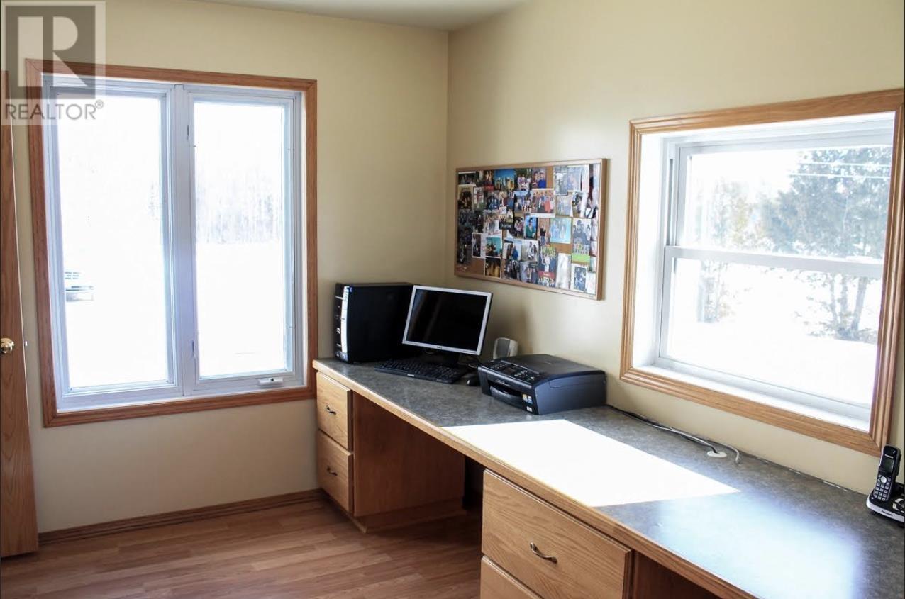 987 Redford Rd, Emo, Ontario  P0W 1E0 - Photo 16 - TB251023
