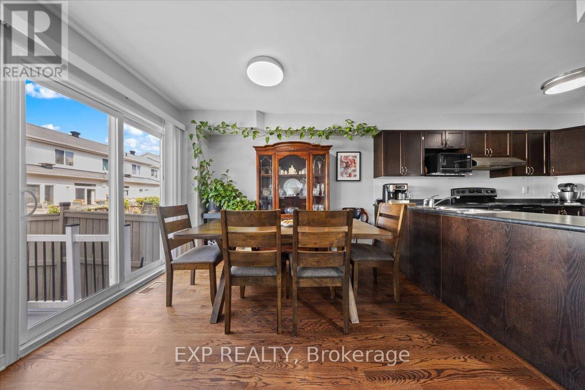 254 Arrita Street, Ottawa, Ontario  K2S 0J3 - Photo 8 - X12182013