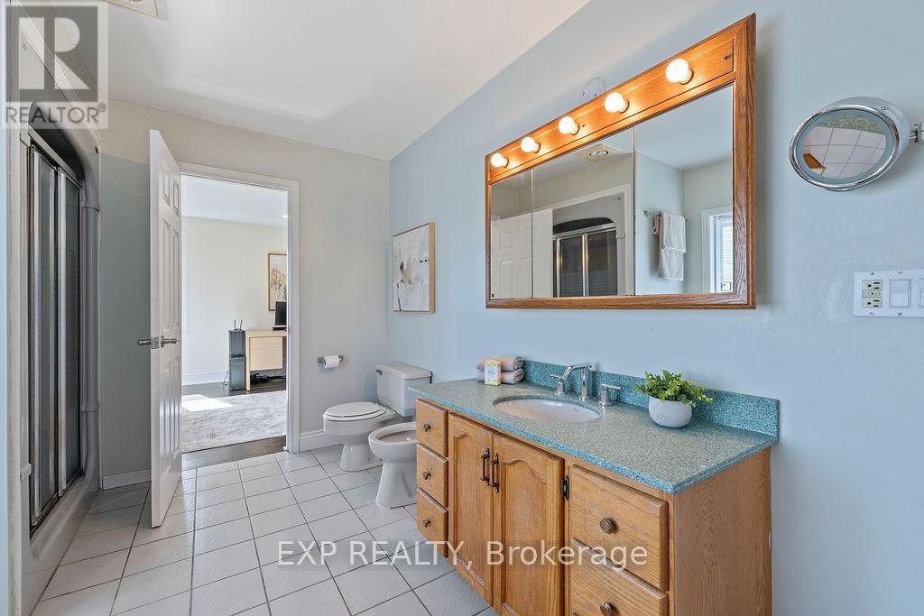 1451 Sixth Line, Oakville, Ontario  L6H 1X6 - Photo 27 - W12182056