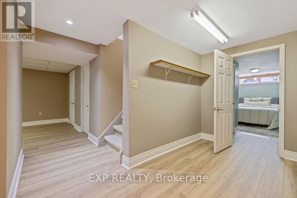 1451 Sixth Line, Oakville, Ontario  L6H 1X6 - Photo 32 - W12182056