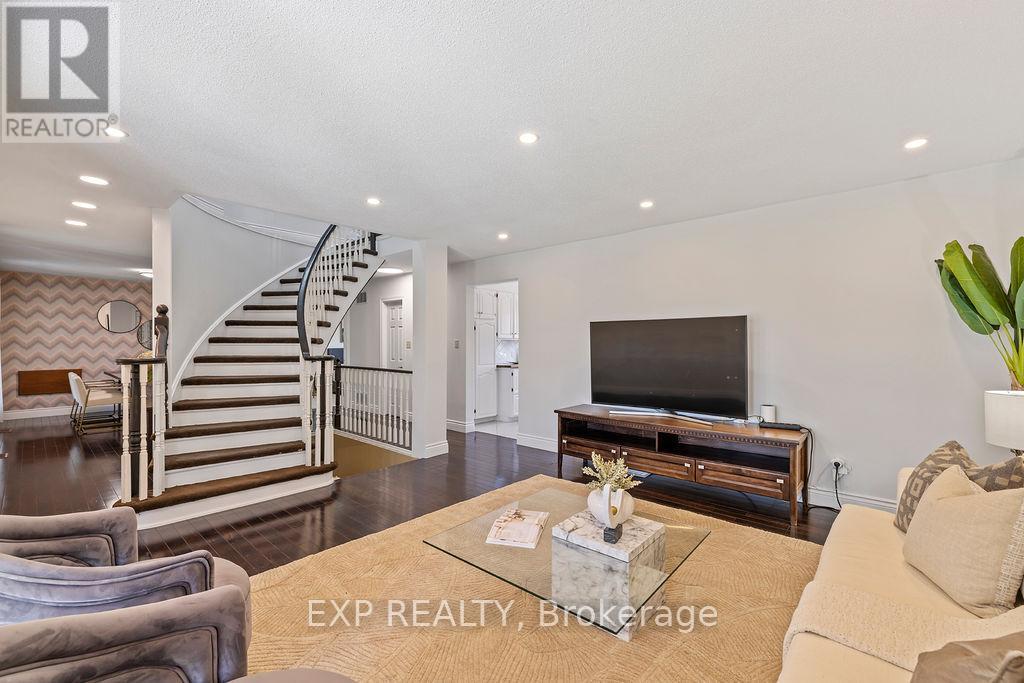 1451 Sixth Line, Oakville, Ontario  L6H 1X6 - Photo 8 - W12182056