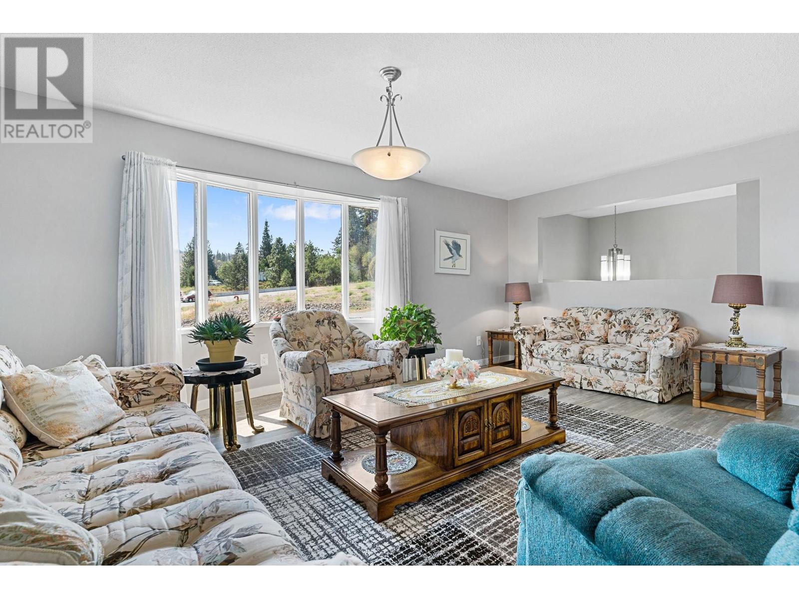 Property at 3795 Salloum Road image 5