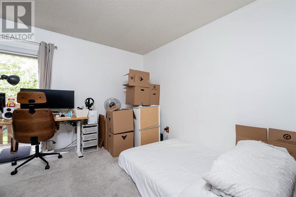 94 Coventry Lane Ne, Calgary, Alberta  T3K 4G4 - Photo 12 - A2225302