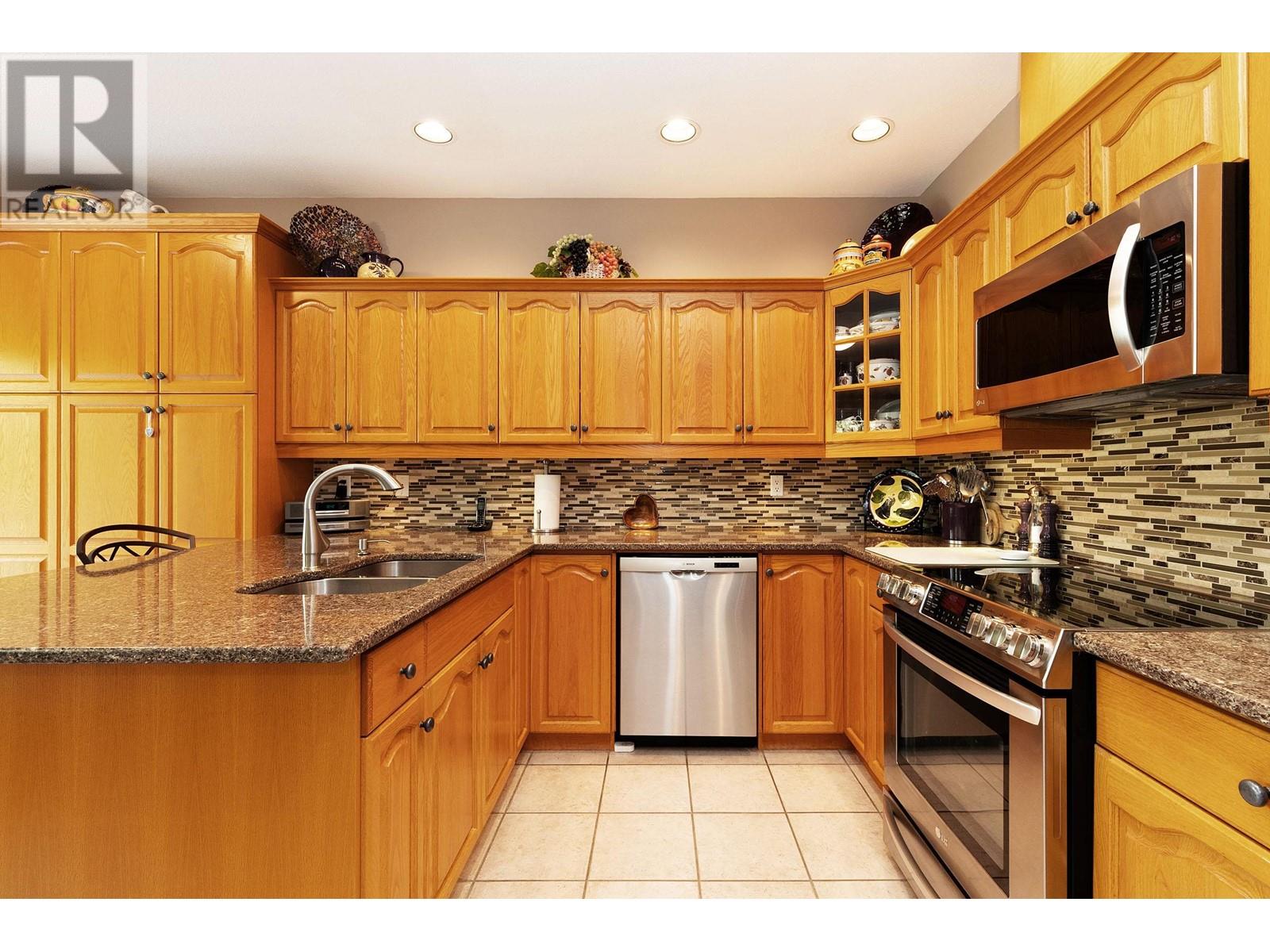 12 11358 Cottonwood Drive, Maple Ridge, British Columbia  V2X 5V5 - Photo 8 - R3008740
