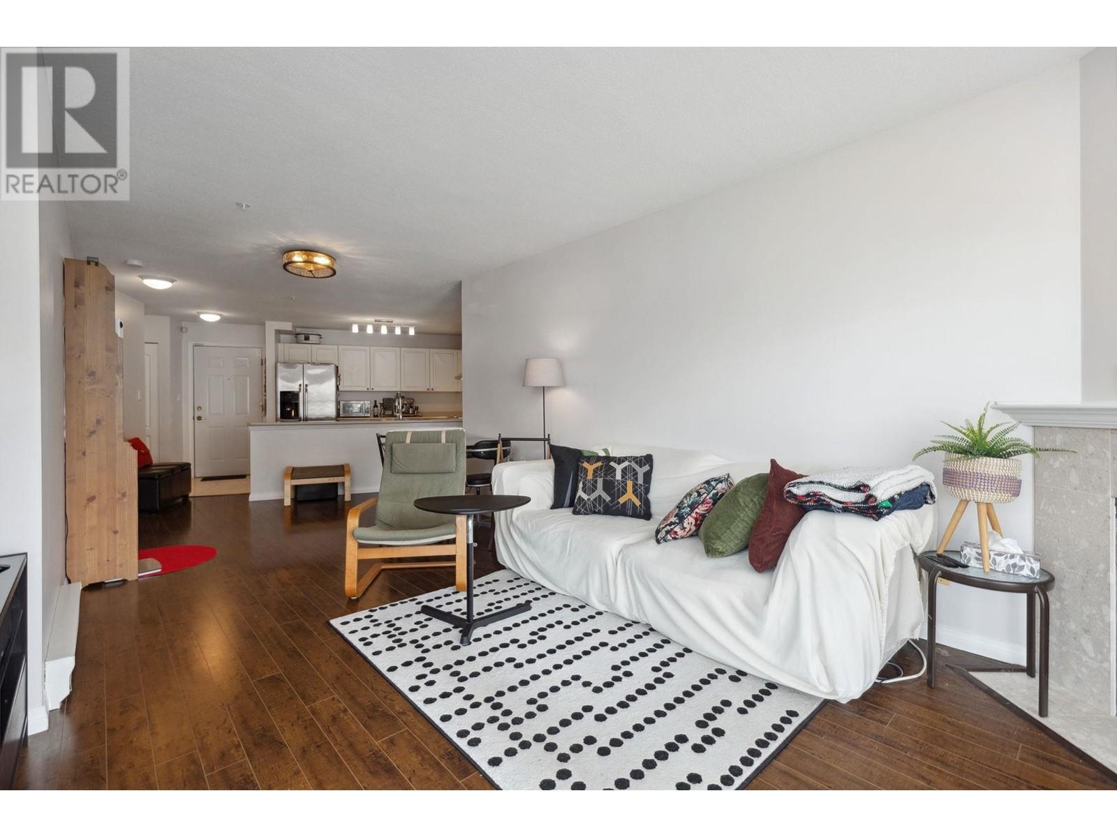 317 5880 Dover Crescent, Richmond, British Columbia  V7C 5P5 - Photo 9 - R3008751