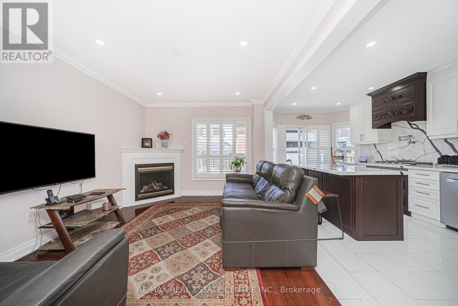 174 Binder Twine Trail, Brampton, Ontario  L6X 4V6 - Photo 12 - W12181800