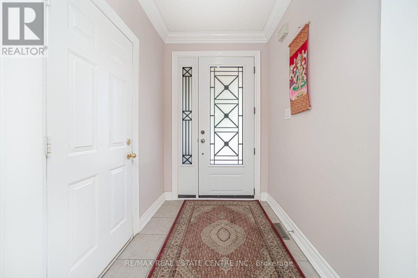 174 Binder Twine Trail, Brampton, Ontario  L6X 4V6 - Photo 5 - W12181800