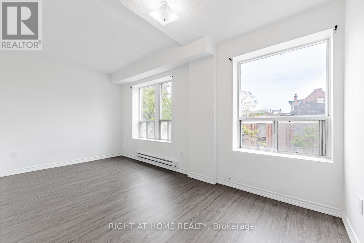 202 - 223 Jameson Avenue, Toronto, Ontario  M6K 2Y7 - Photo 11 - W12181811