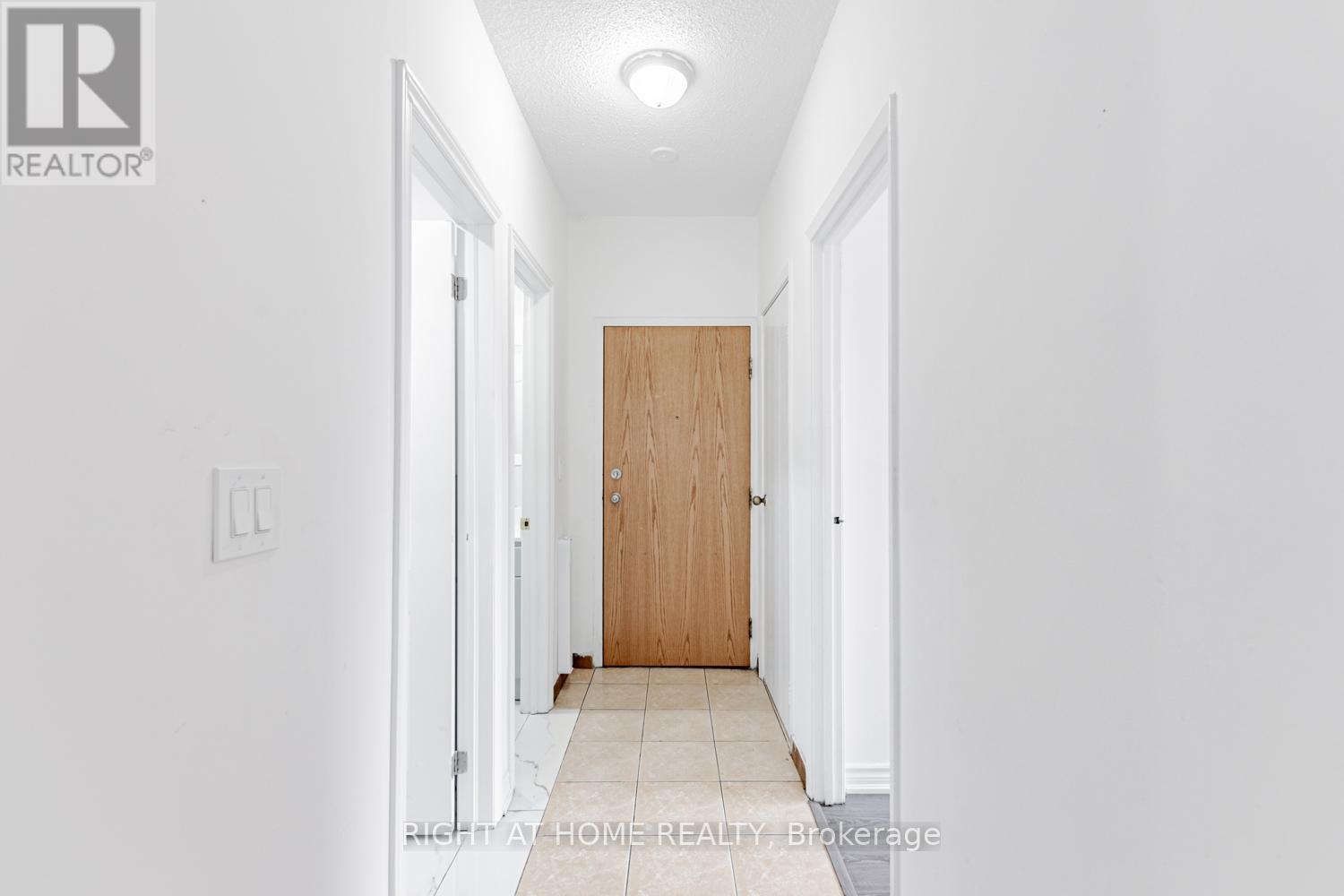 202 - 223 Jameson Avenue, Toronto, Ontario  M6K 2Y7 - Photo 21 - W12181811