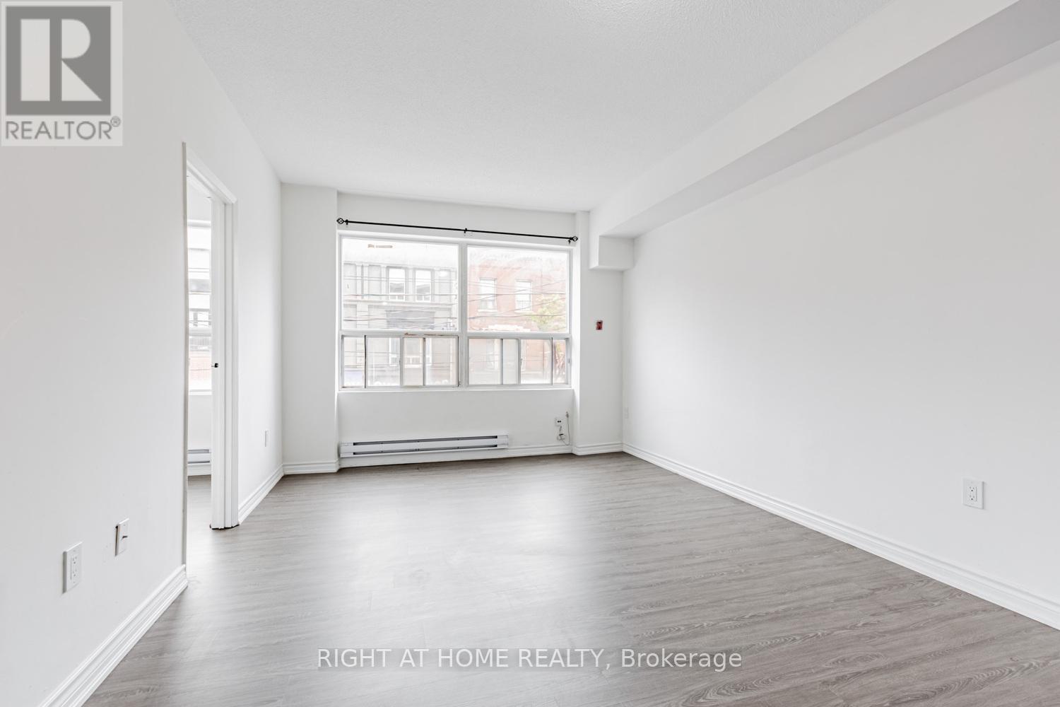 202 - 223 Jameson Avenue, Toronto, Ontario  M6K 2Y7 - Photo 8 - W12181811