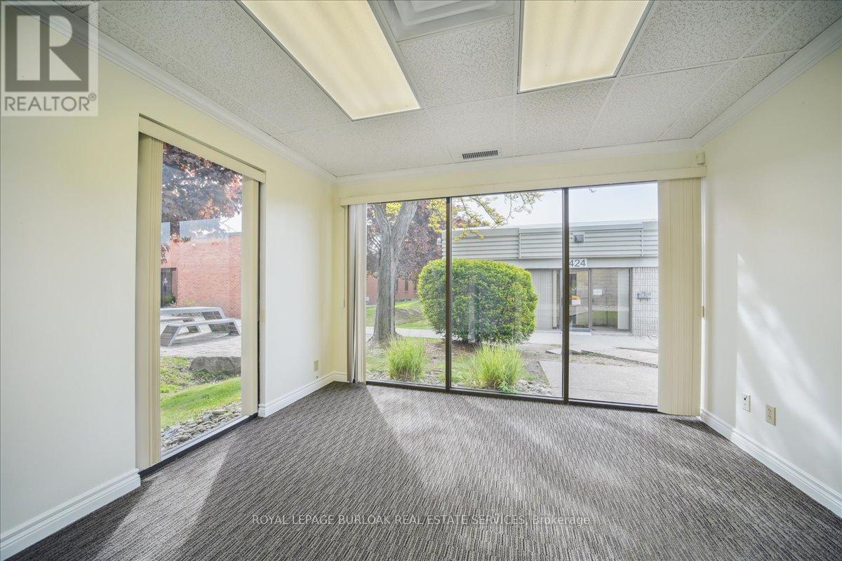 321 - 2289 Fairview Street, Burlington, Ontario  L7R 2E3 - Photo 9 - W12181828