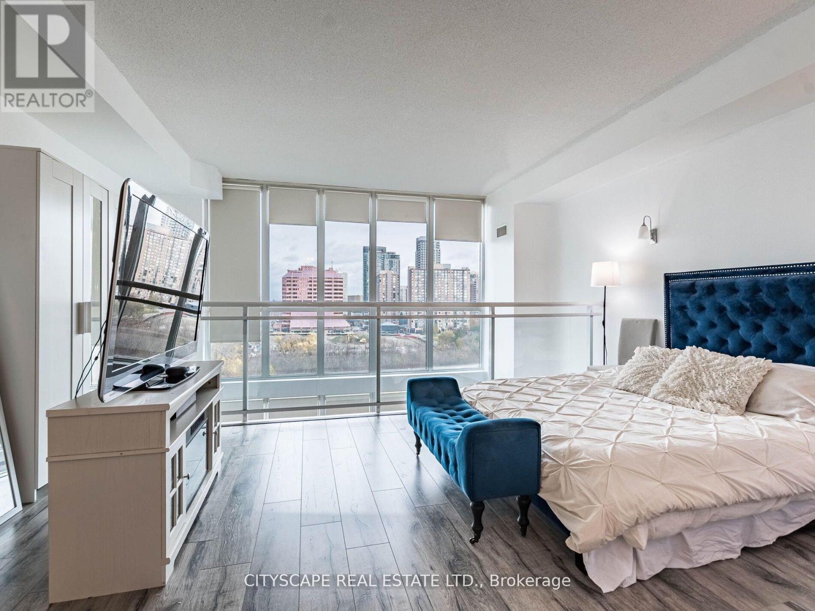 703 - 220 Burnhamthorpe Road W, Mississauga, Ontario  L5B 4N4 - Photo 21 - W12181832