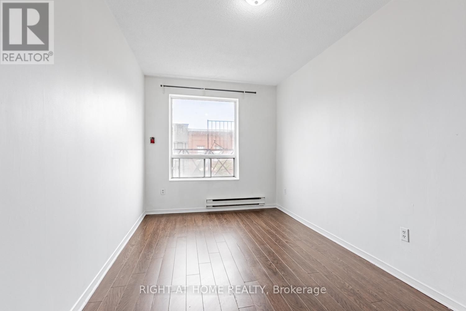 303 - 223 Jameson Avenue, Toronto, Ontario  M6K 2Y7 - Photo 10 - W12181846