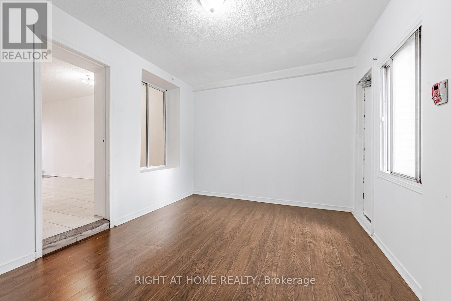 303 - 223 Jameson Avenue, Toronto, Ontario  M6K 2Y7 - Photo 20 - W12181846