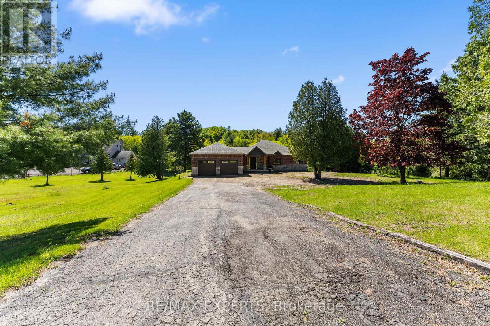 211 Pine Avenue, Caledon, Ontario  L7E 3S7 - Photo 4 - W12181860