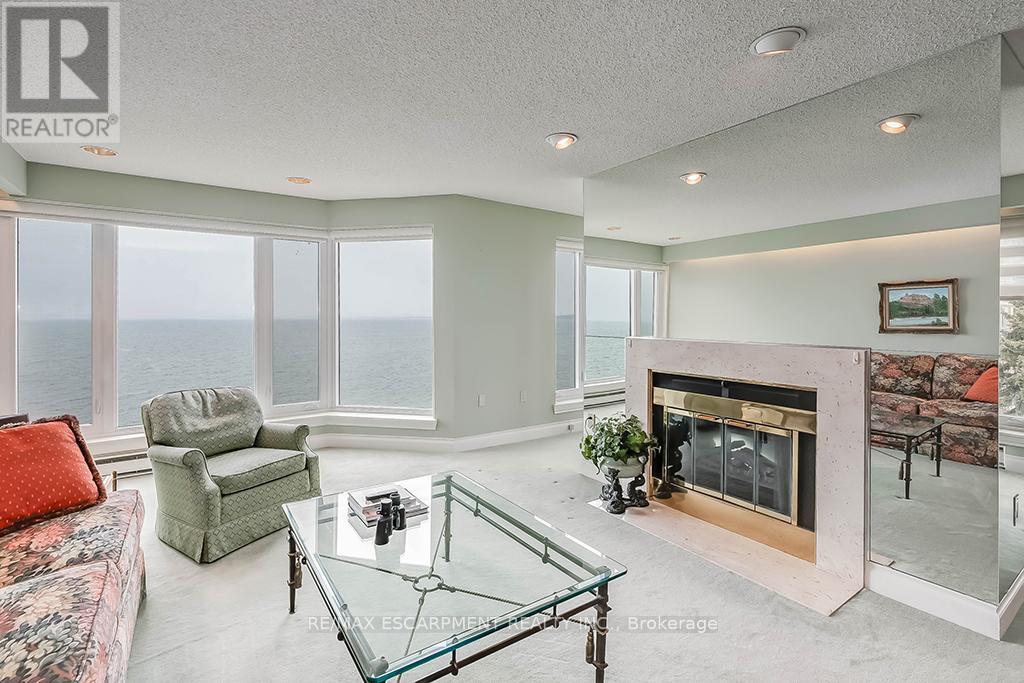 23 - 2220 Lakeshore Road, Burlington, Ontario  L7R 4G7 - Photo 8 - W12181873