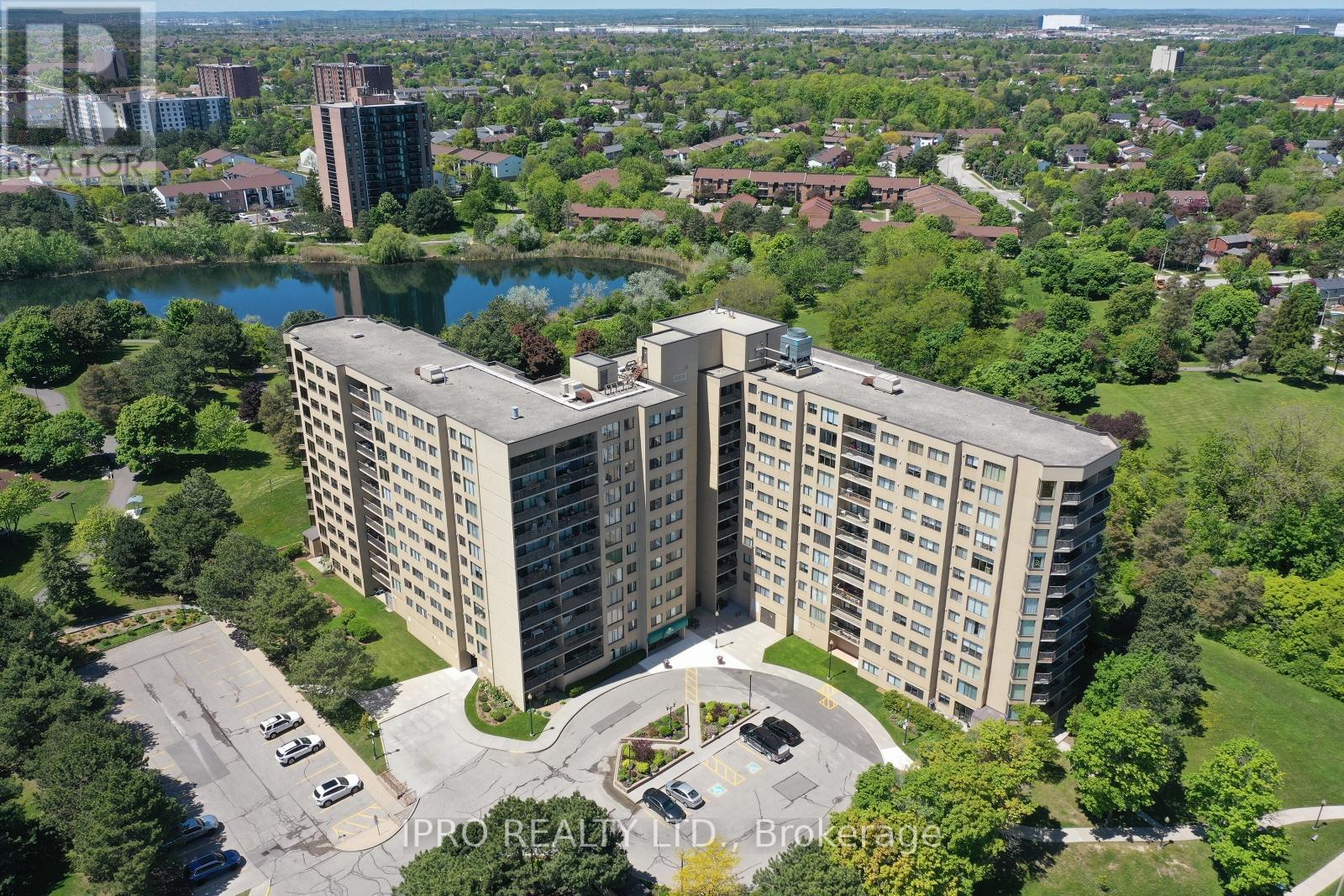 303 - 6500 Montevideo Road, Mississauga, Ontario  L5N 3T6 - Photo 2 - W12181898