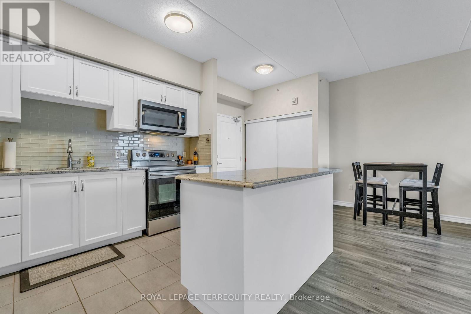 412 - 650 Sauve Street, Milton, Ontario  L9T 9A8 - Photo 5 - W12181913