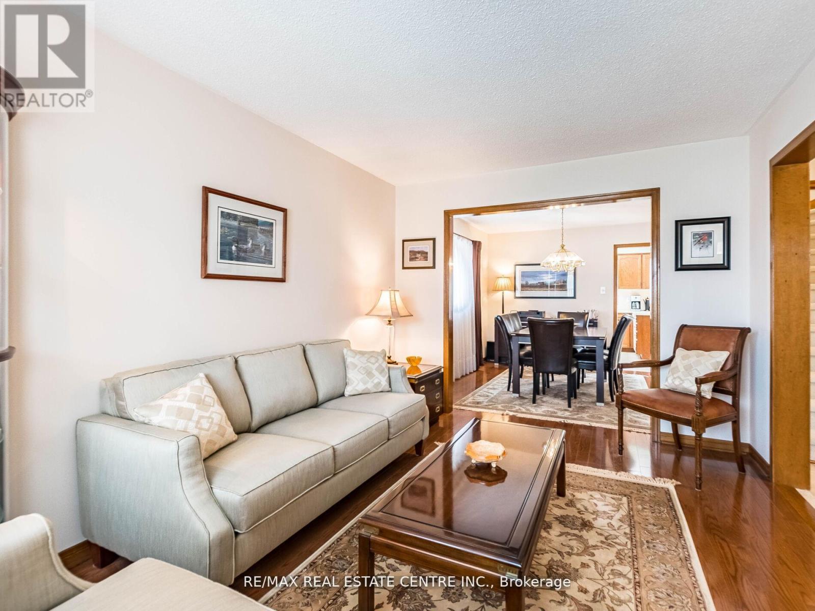 34 Inverary Drive, Brampton, Ontario  L6W 3Y5 - Photo 10 - W12181921