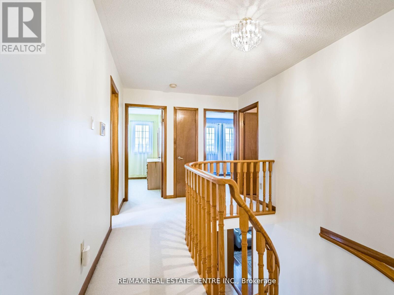 34 Inverary Drive, Brampton, Ontario  L6W 3Y5 - Photo 24 - W12181921