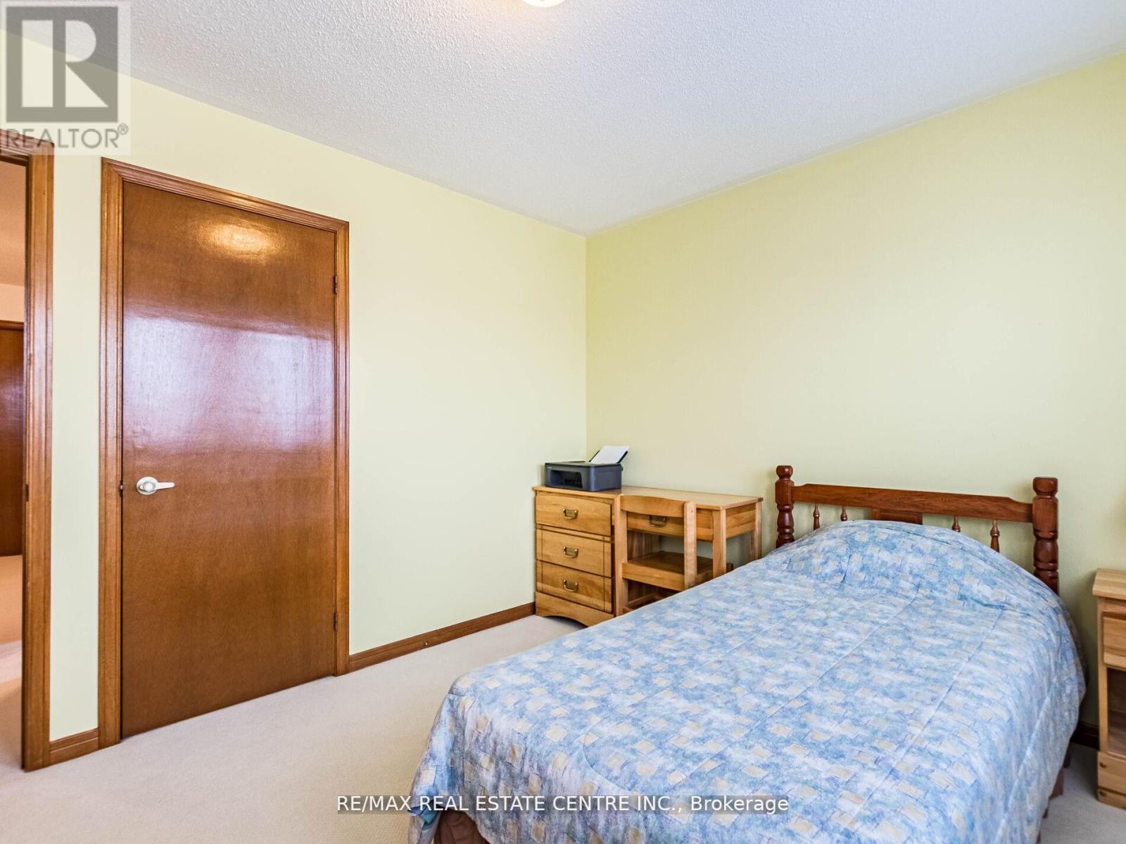 34 Inverary Drive, Brampton, Ontario  L6W 3Y5 - Photo 33 - W12181921