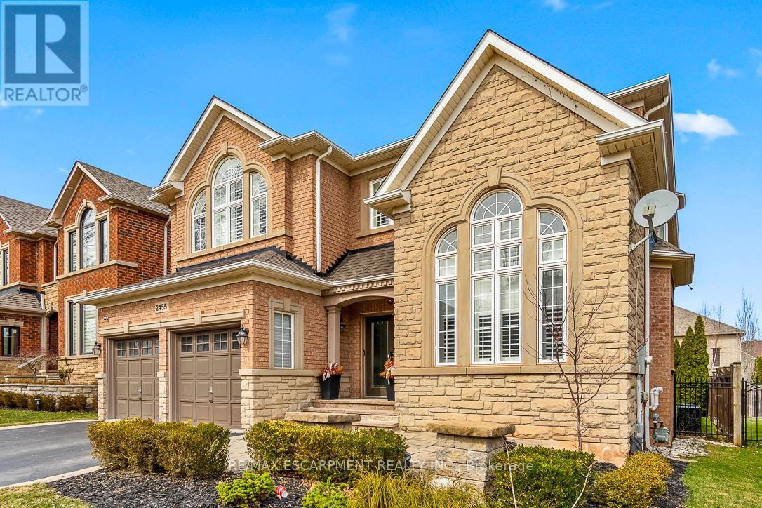 2455 BON ECHO DRIVE, Oakville, Ontario