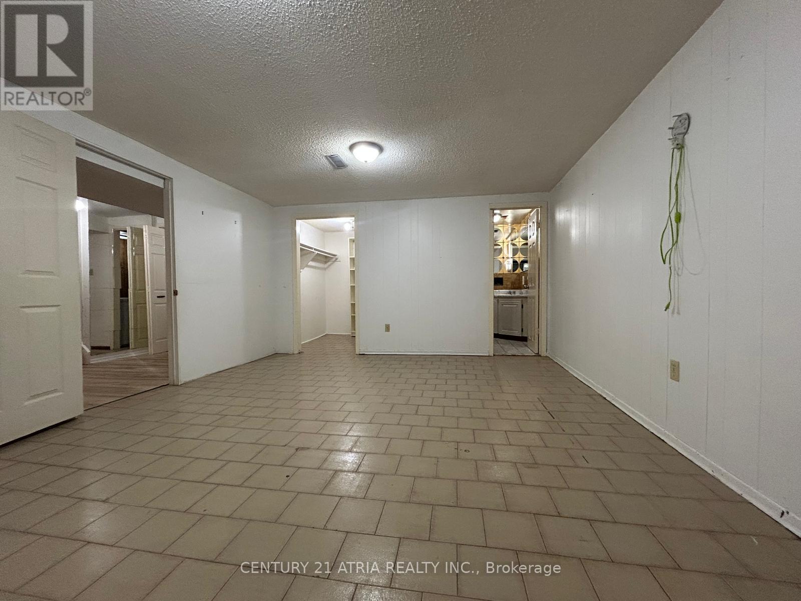 Main/lower - 3257 Lednier Terrace, Mississauga, Ontario  L4Y 3Z7 - Photo 13 - W12181930