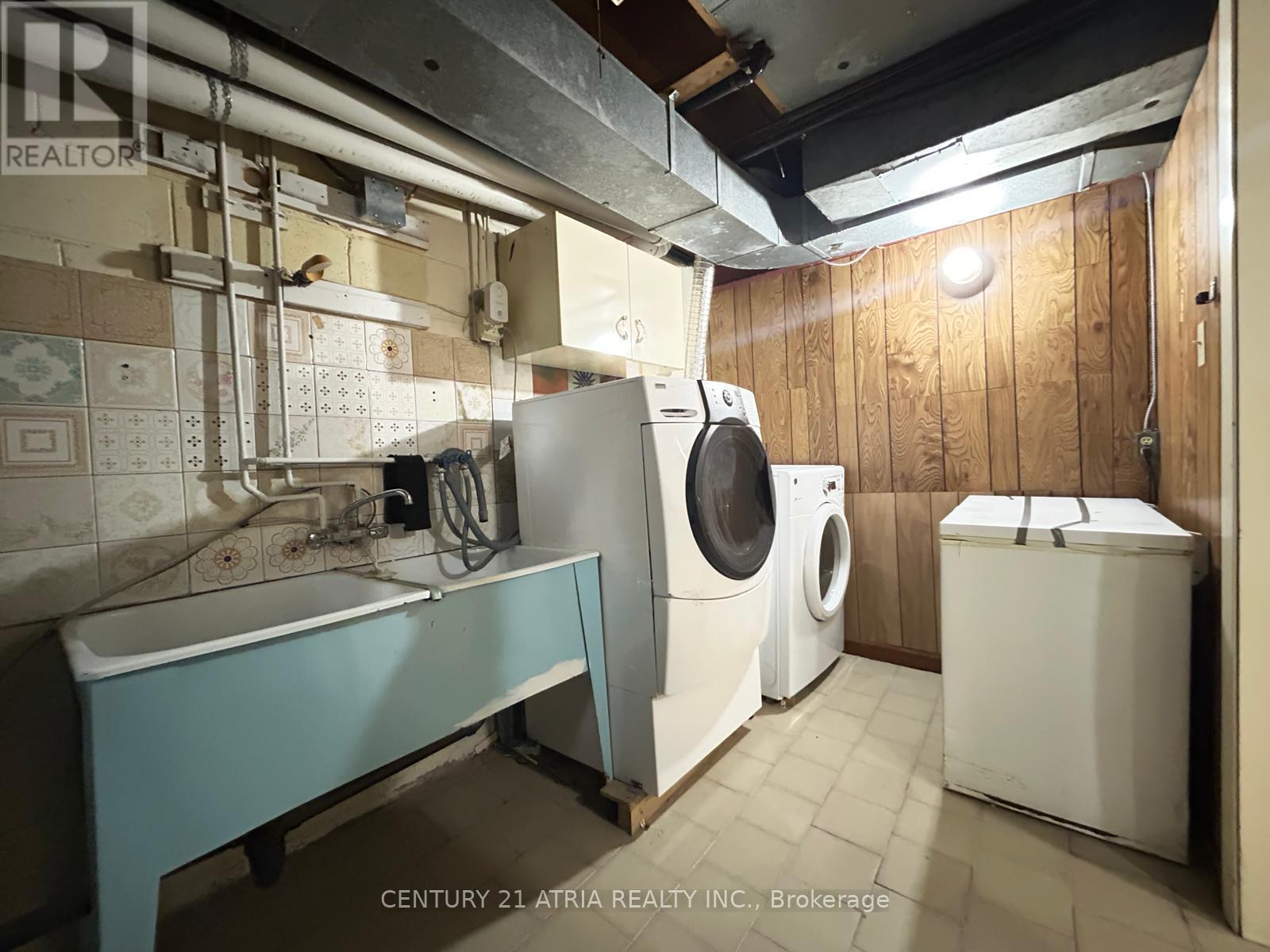 Main/lower - 3257 Lednier Terrace, Mississauga, Ontario  L4Y 3Z7 - Photo 18 - W12181930