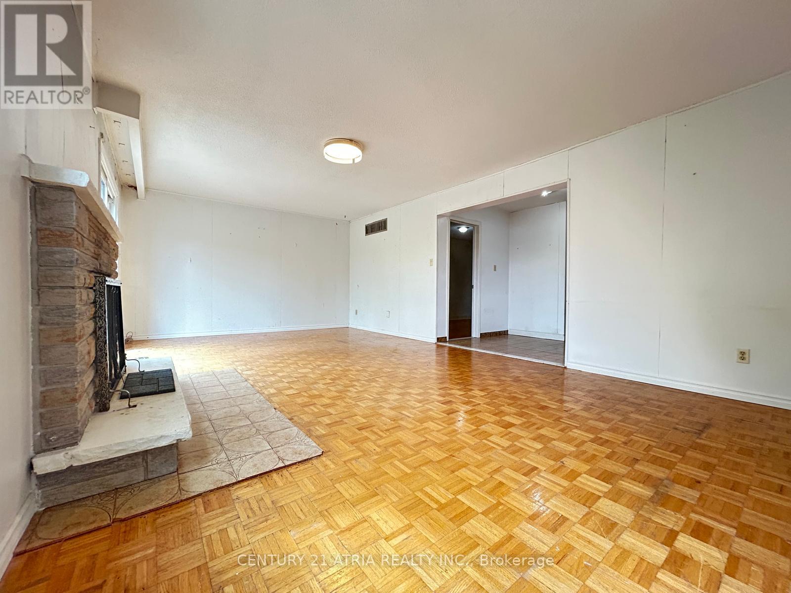 Main/lower - 3257 Lednier Terrace, Mississauga, Ontario  L4Y 3Z7 - Photo 4 - W12181930
