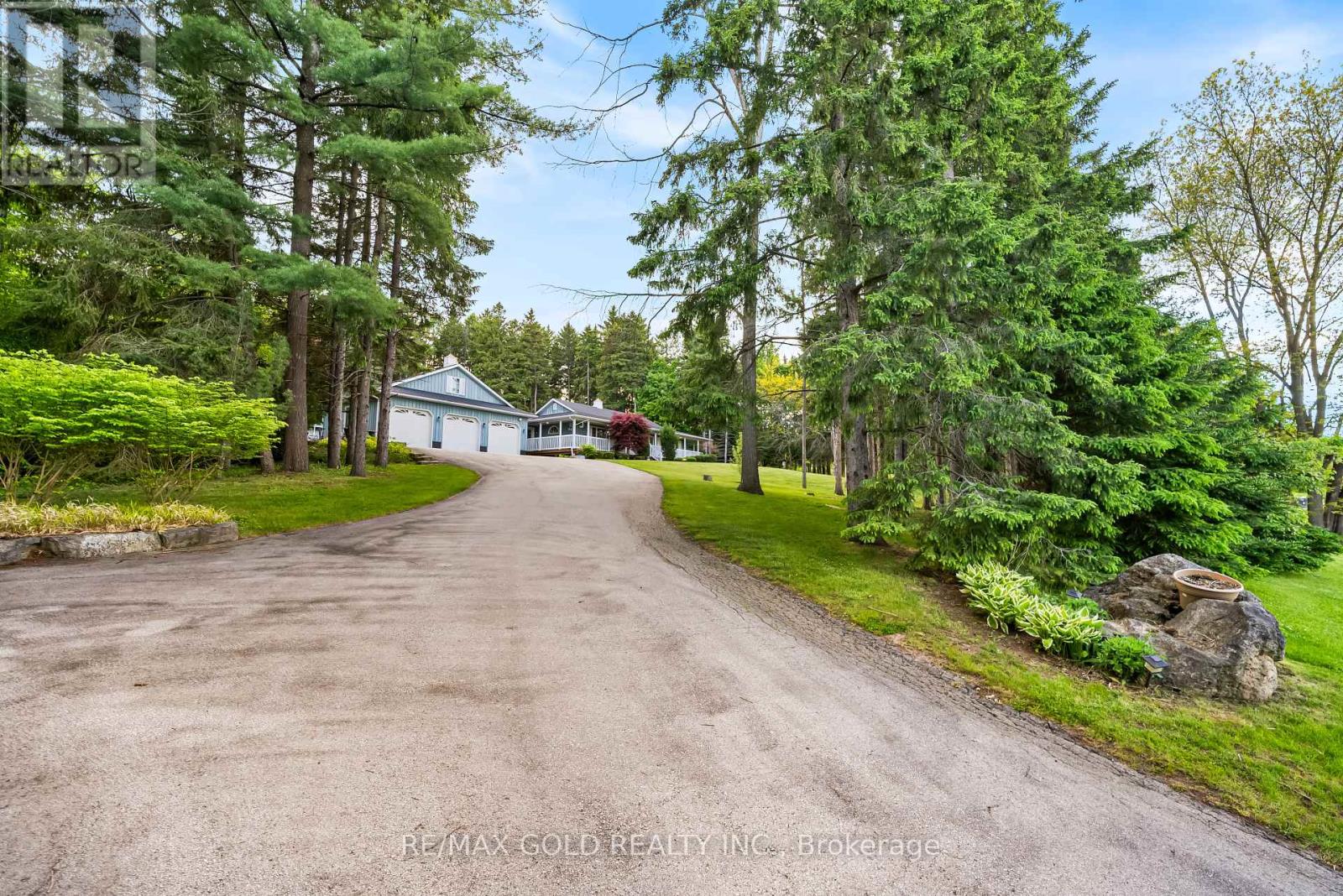 15252 Chinguacousy Road, Caledon, Ontario  L7C 1Z7 - Photo 3 - W12181953