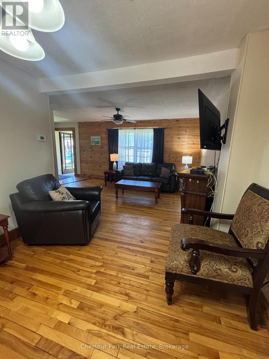 Property at 175 CRESCENT DRIVE image 4
